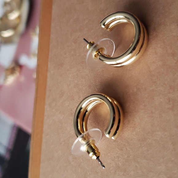 HOUSE OF HARLOW 14K Gold-Plated Hoop Earrings - Picture 3 of 8
